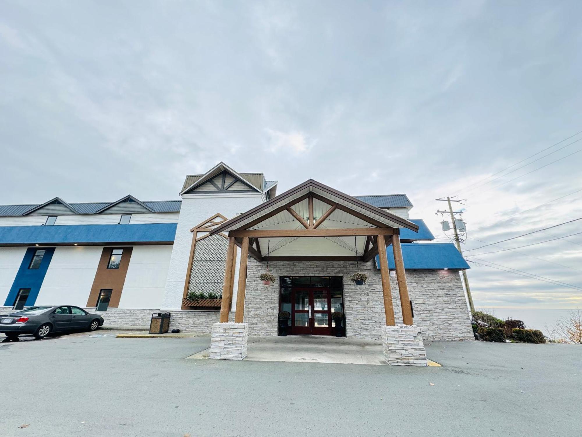 Anchor Inn And Suites Кембъл Ривър Екстериор снимка