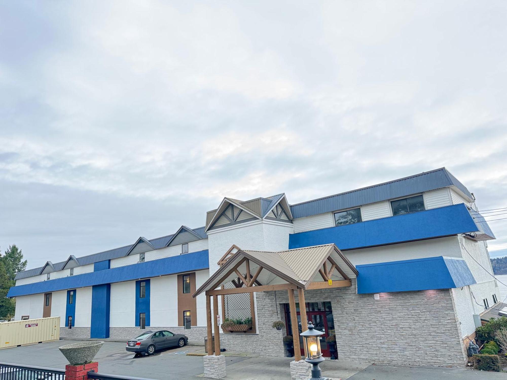 Anchor Inn And Suites Кембъл Ривър Екстериор снимка