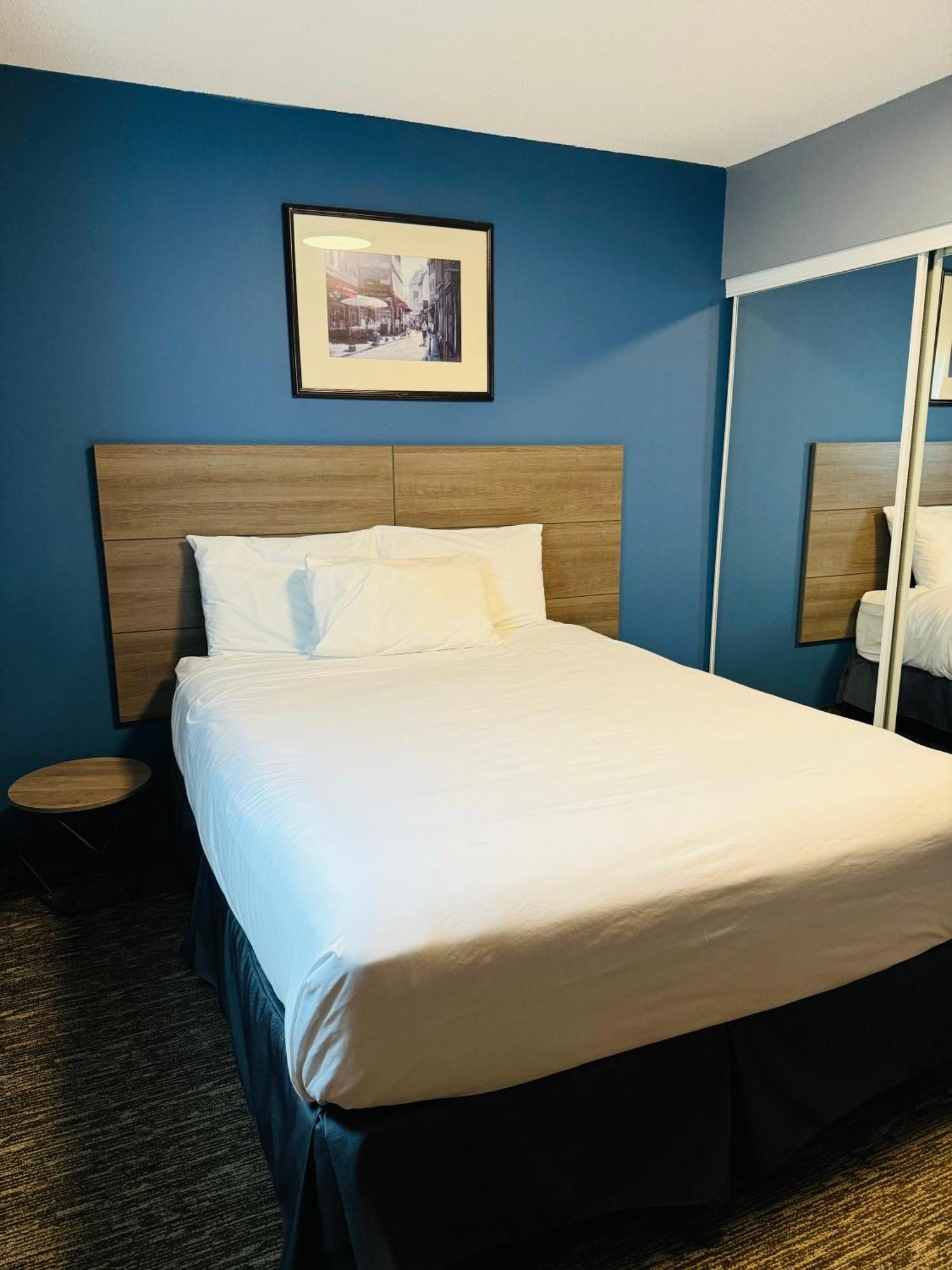 Anchor Inn And Suites Кембъл Ривър Екстериор снимка